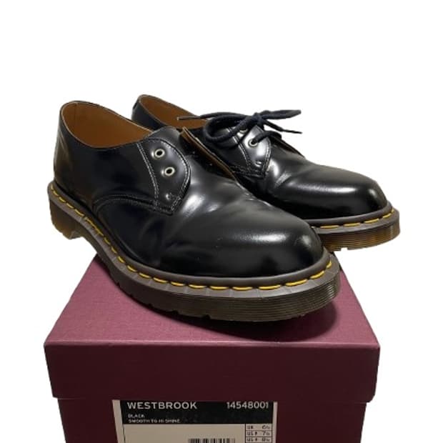 닥터마틴 x 꼼데가르송 1460 2홀