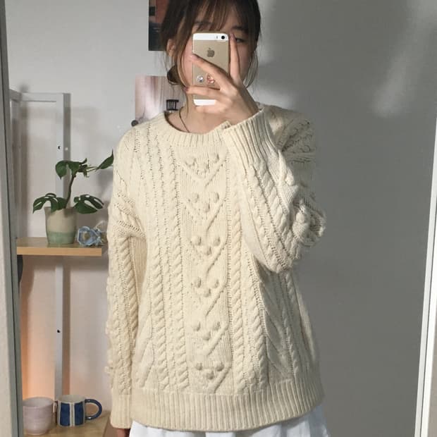 아이보리 케이블 니트