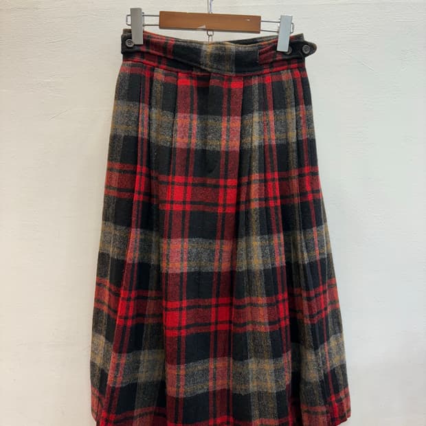 폴로 구르카 스커트