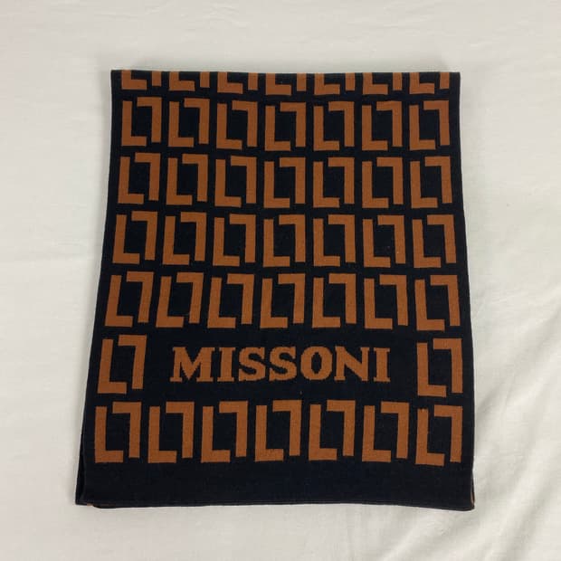 미쏘니 로고 양면 울 머플러 목도리