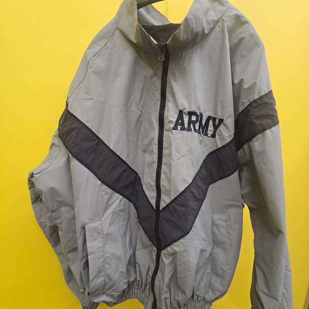 ARMY바람막이