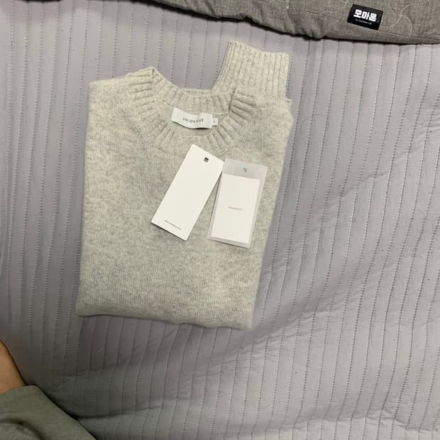 유니온블루 캐시미어 울 크루넥 스웨터 클라우드 L