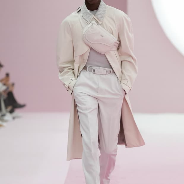 디올 트렌치코트