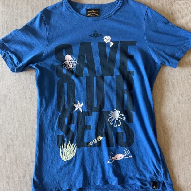 비비안웨스트우드 반팔티셔츠