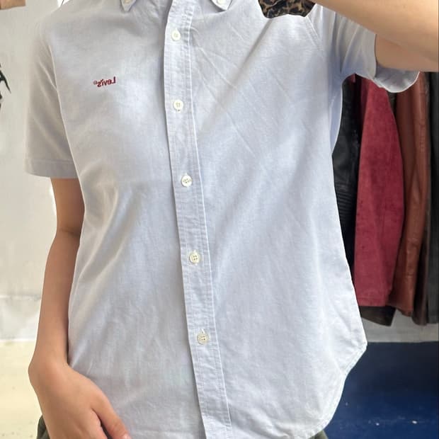 Levis 리바이스 오렌지탭 솔리드 반팔 셔츠 