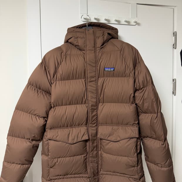 파타고니아 사일런트 다운 패딩 M 브라운 100-105