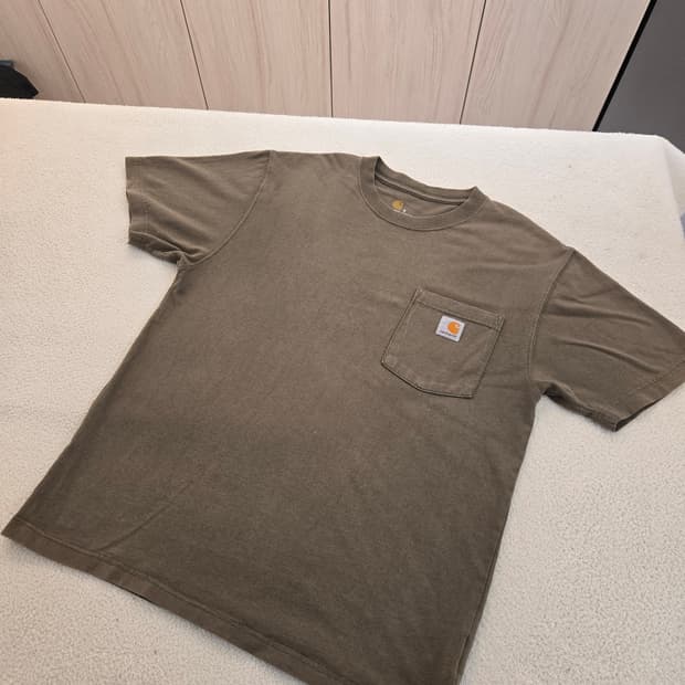 맛있게 익은 칼하트 포켓 반팔 티셔츠 카키 S
