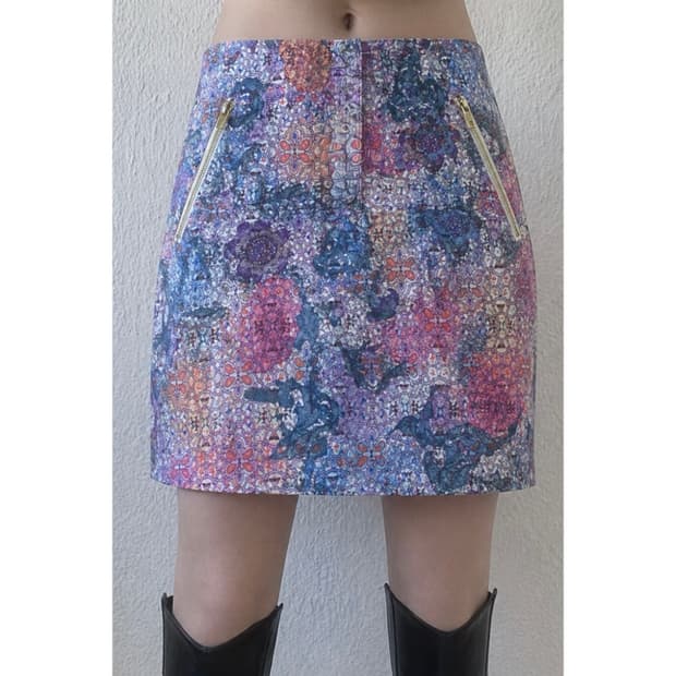 파스텔 톤 유니크 스커트