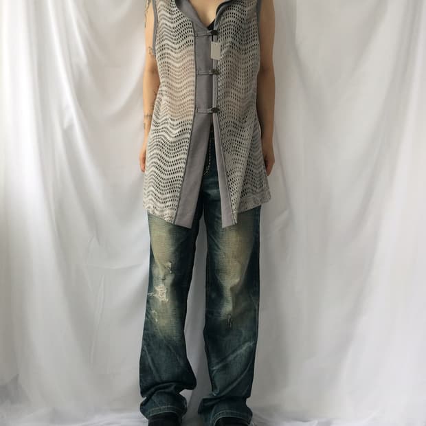 Punching point hood vest