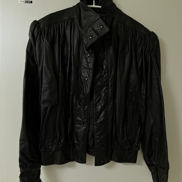 코민트 여성 가죽 자켓