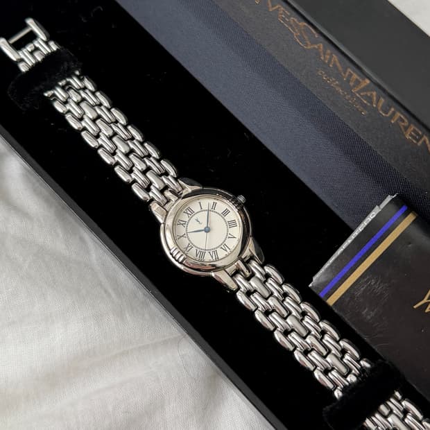 [YSL] Round blue hands metal watch