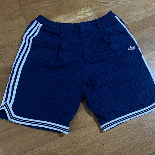 아디다스 반바지 L
