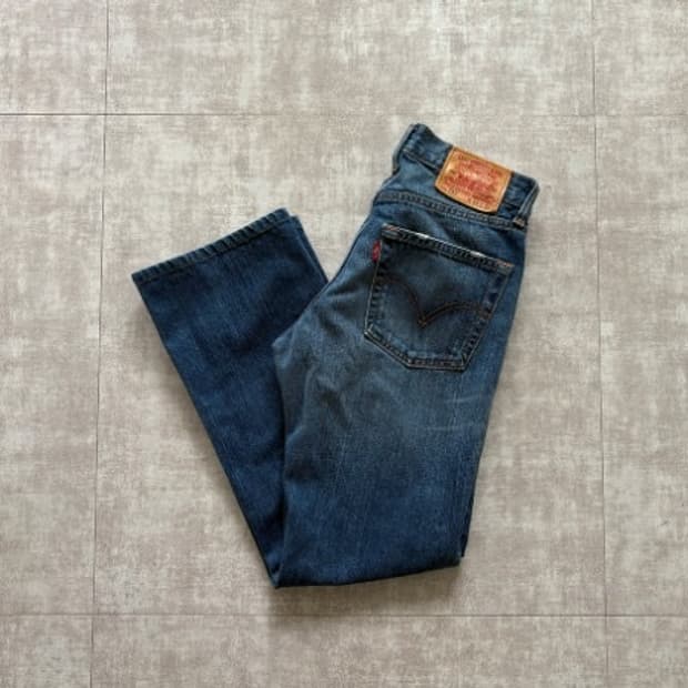 levi’s) straight jeans