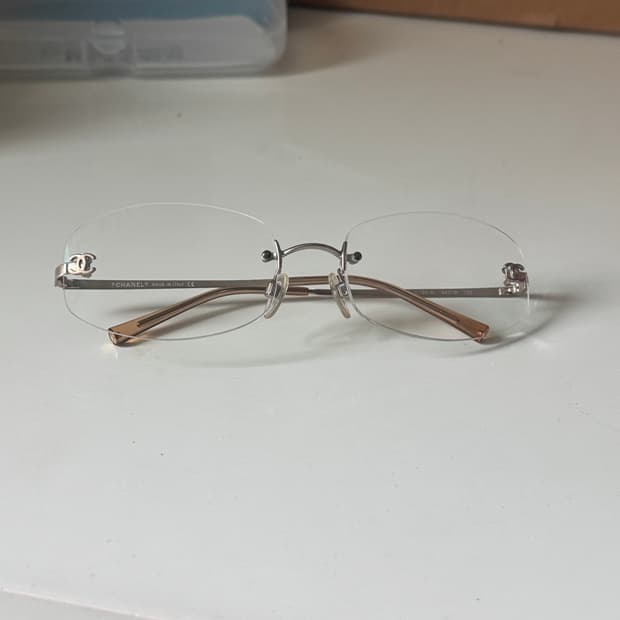 샤넬 무테 안경 