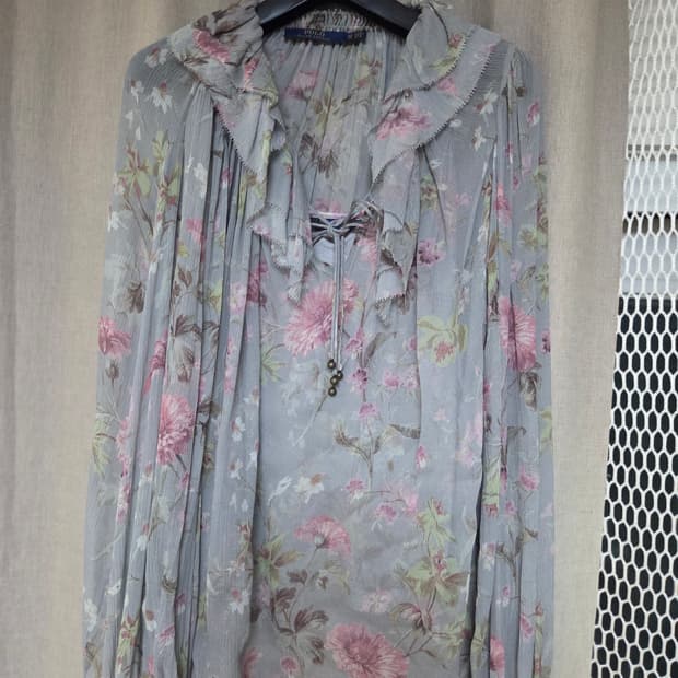 폴로 플로랄 블라우스