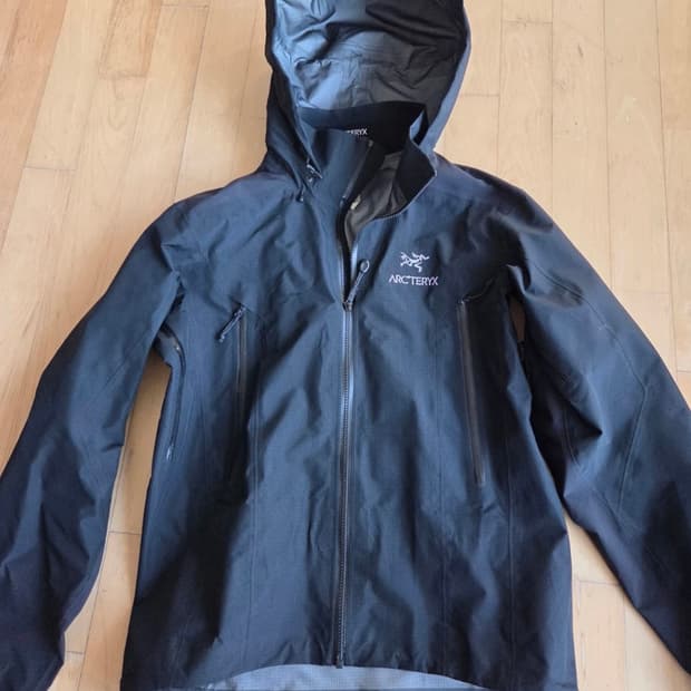 아크테릭스 바람막이