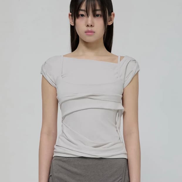 플레어업 Layered Bustier T-Shirt 클라우드화이트