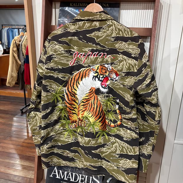 Wacko maria 타이거 자수 카모 퍼티그 자켓