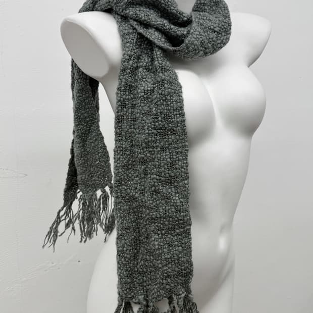 그레이 코지 짜임 머플러 