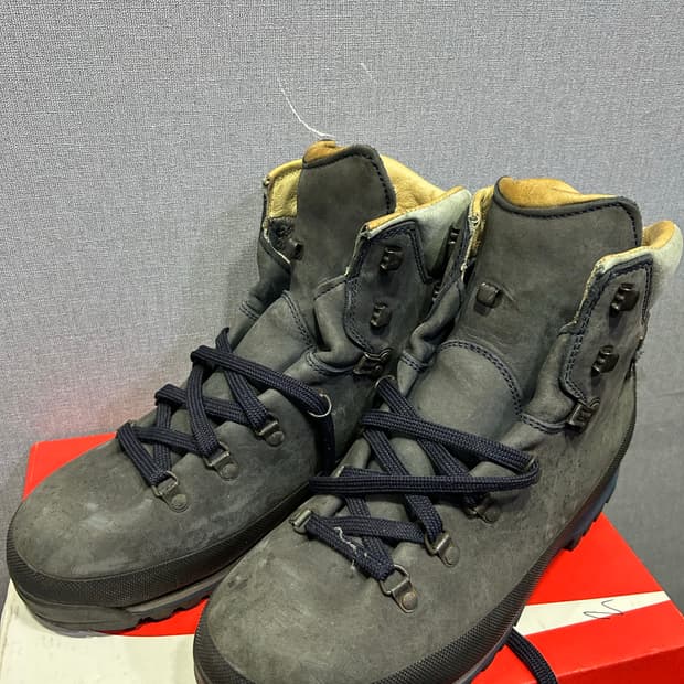 돌로마이트 등산화