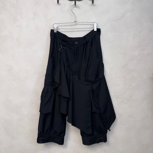 Black skirt layered balloon baggy pants 
