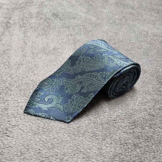 넥타이(입생로랑) n82