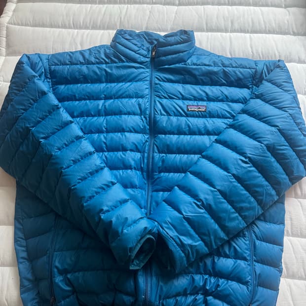 파타고니아 경량 패딩 블루 XL 
