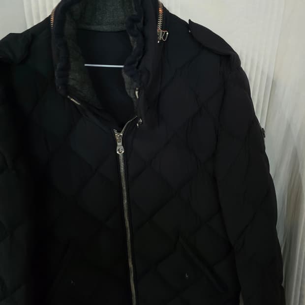 몬테꼬레 빈폴 오리털패딩 