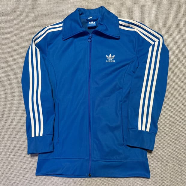 아디다스 유로파 트랙탑