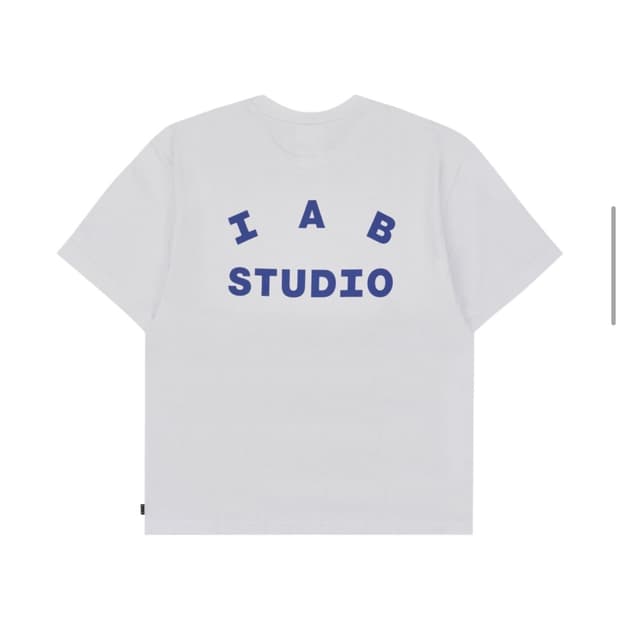 아이앱 스튜디오 티셔츠 화이트 네이비 