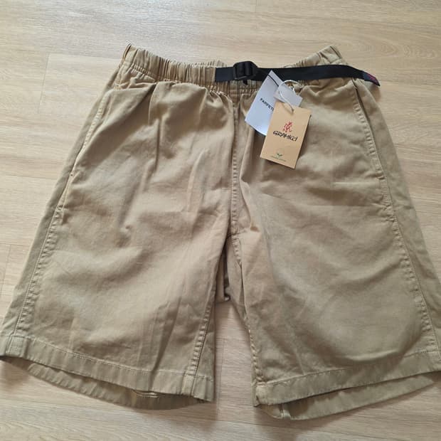 [새상품] 그라미치 치노 반바지 베이지