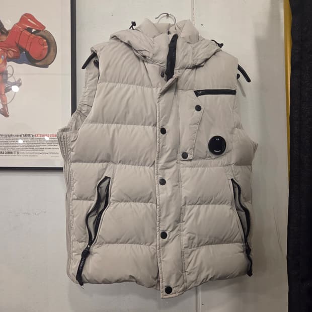 cp컴퍼니 고글 패딩 베스트 95