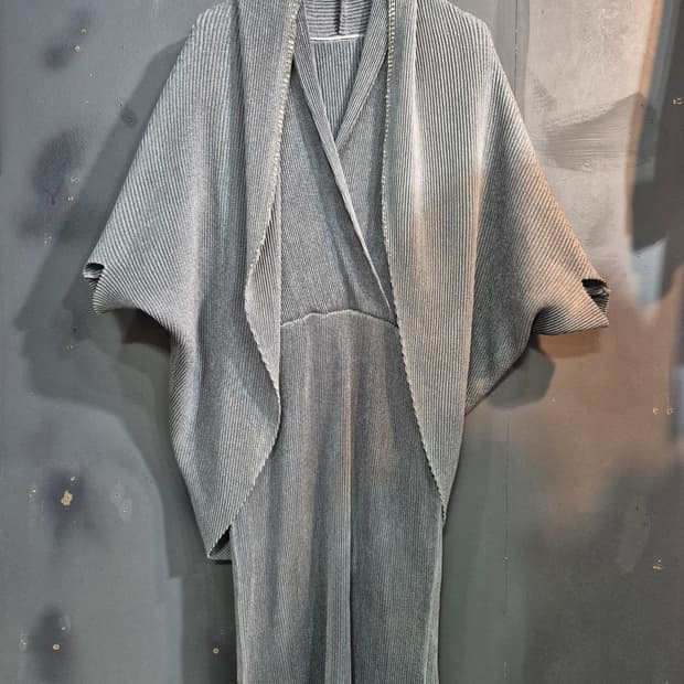 일본 플리츠 원피스 가디건 세트 M 55 66 새상품