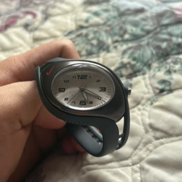 나이키 시계 트라이엑스