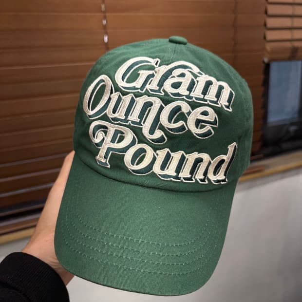 그램 아운스 파운드 로고 볼캡 모자