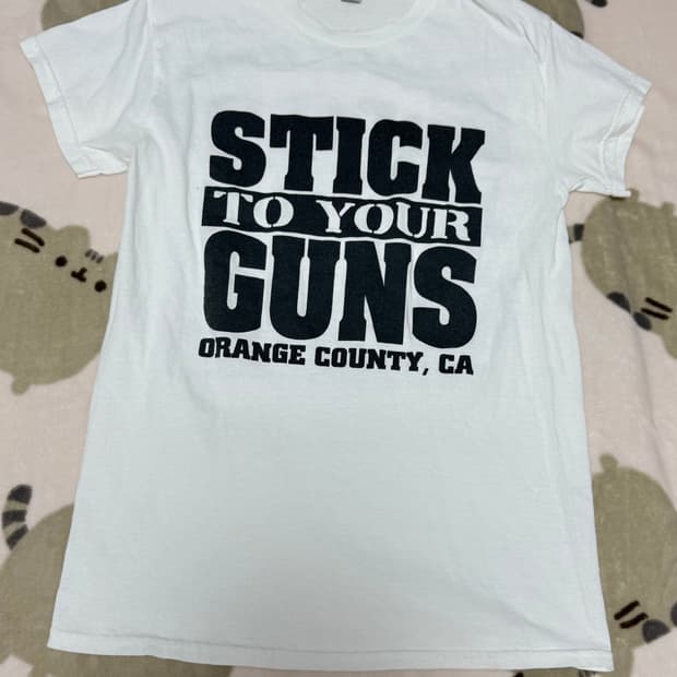 Stick to your guns 티셔츠