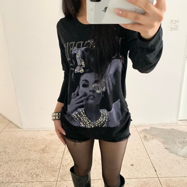 Butterfly graphic long sleeve