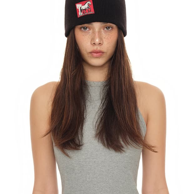 toomuchtax cowgirl label beanie (black)