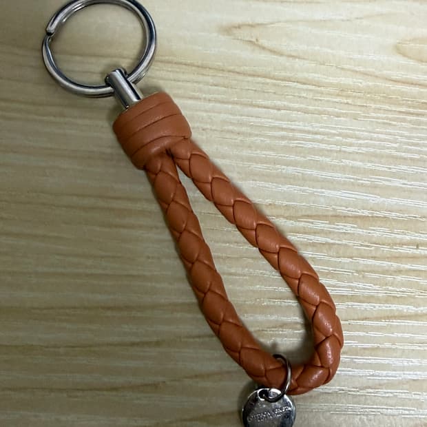 보테가 베네타 키링