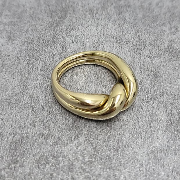 unique ring