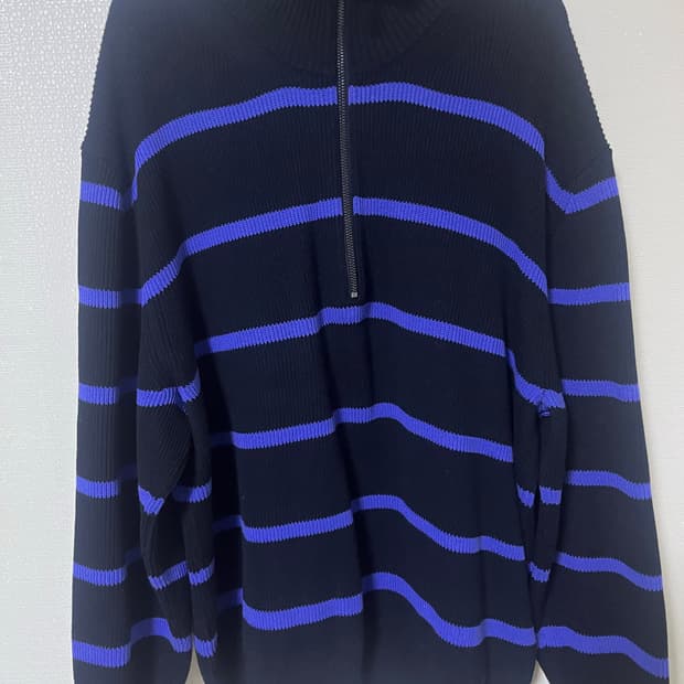 COS 스트라이프 반집업 니트 XL