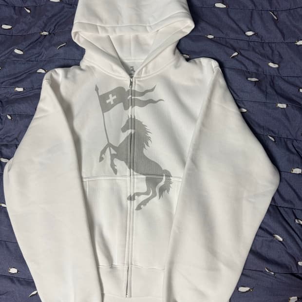 투홀리스 머천다이스