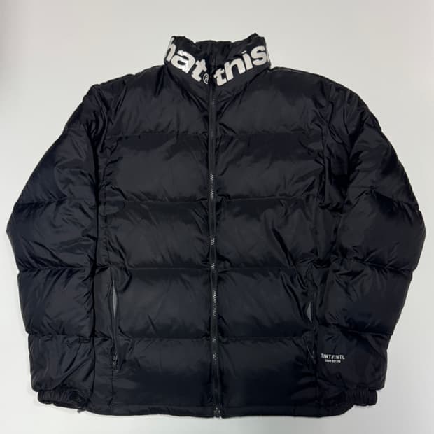 디스이즈네버댓 카라 스펠아웃 다운 패딩 점퍼 블랙