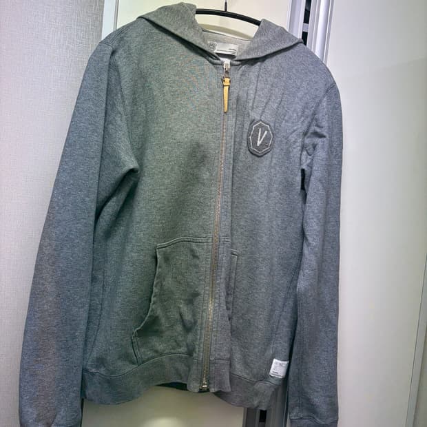 비즈빔 후드집업