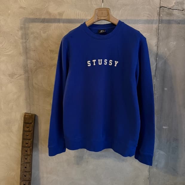 스투시 레터링 맨투맨 100