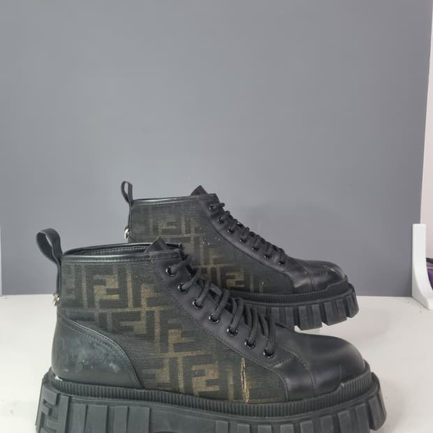 7 펜디 포스 하이 바이커부츠