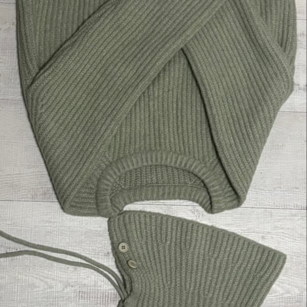 민트색 니트+ 바라클라바 세트