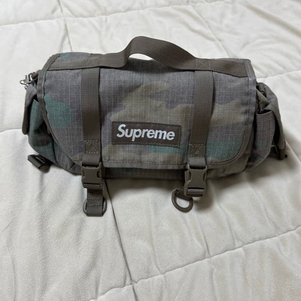슈프림 우드랜드 미니 더플백