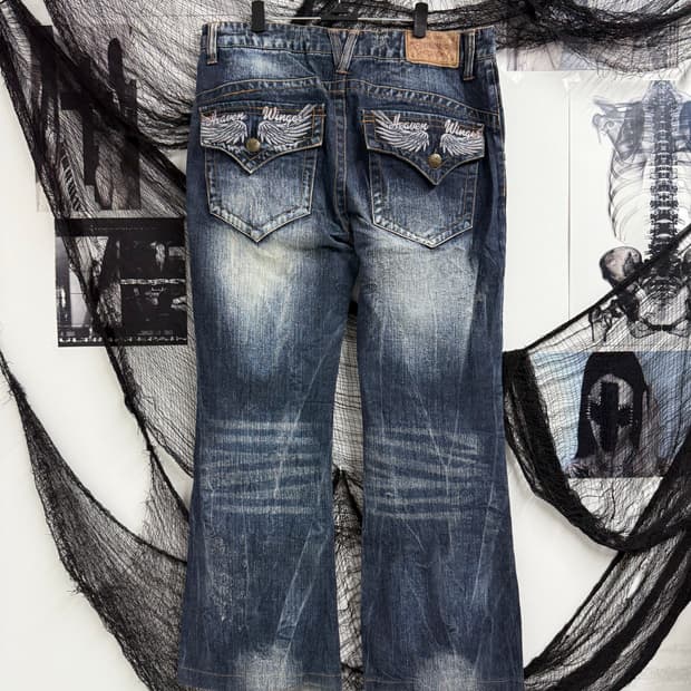 Wing embriodery washing jeans