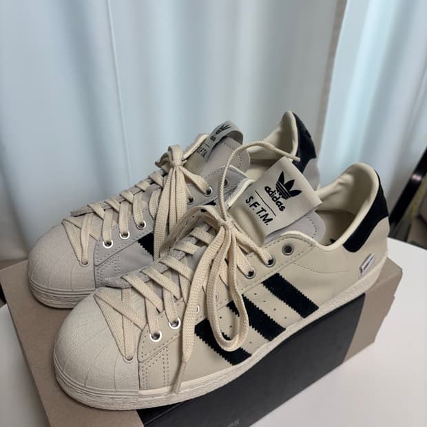 [275] 아디다스 송포더뮤트 슈퍼스타